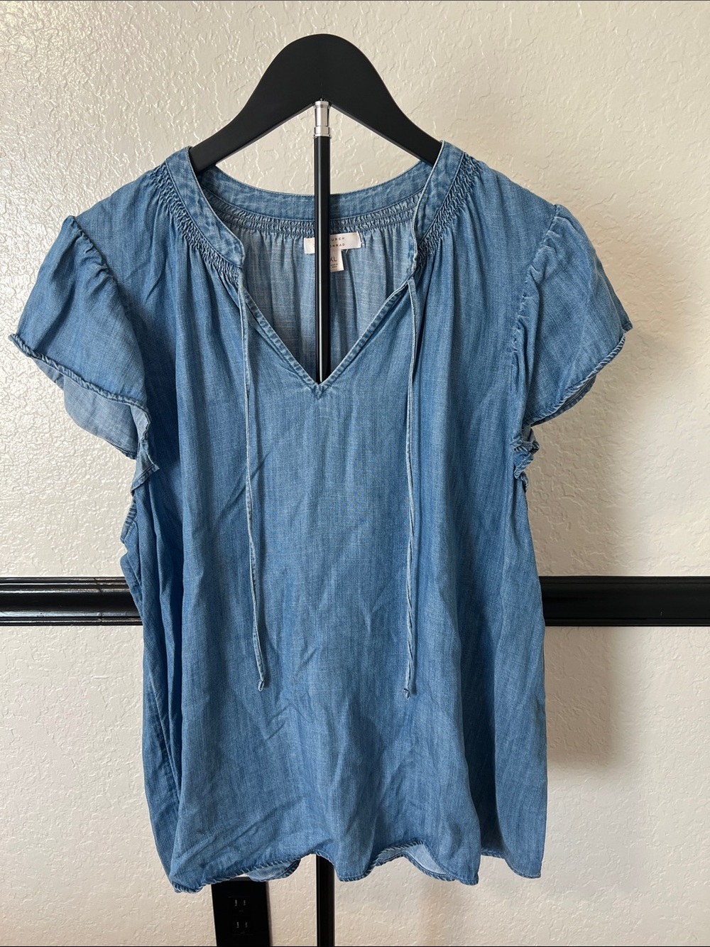 LC Lauren Conrad Chambray V-Neck Tie Blouse in Light Blue - Size XL